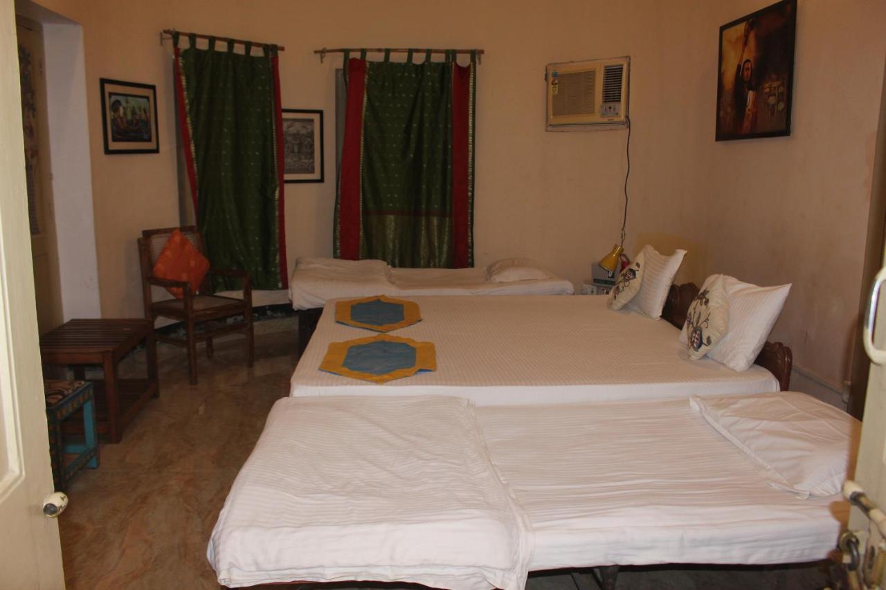 Cozy Inn Varanasi Exterior foto