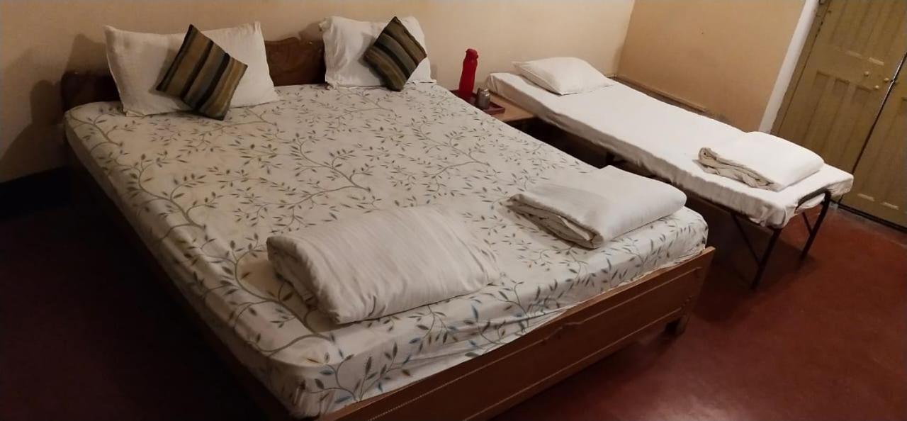 Cozy Inn Varanasi Exterior foto